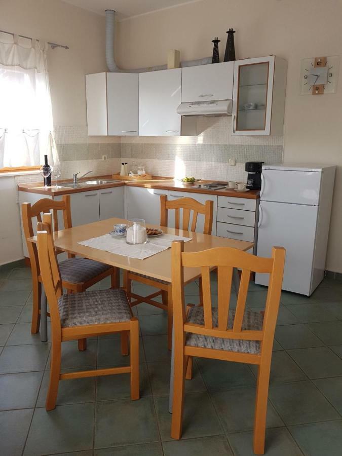 Apartment Boba Murter Buitenkant foto