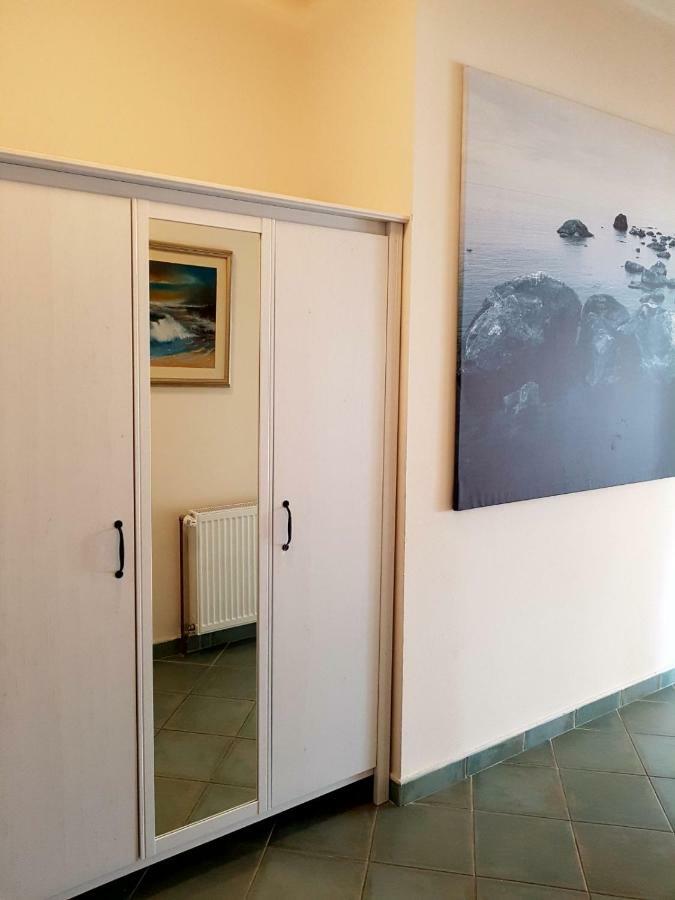 Apartment Boba Murter Buitenkant foto